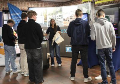 A89b0dae 0dfa 43dd A9dd Defb74675bee