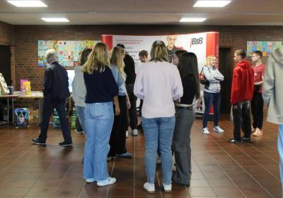 De26a76e 61b4 4eb8 8443 F4aee117c39e