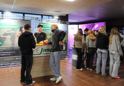 11. Ausbildungsplatzbörse am Schulzentrum in Hopsten